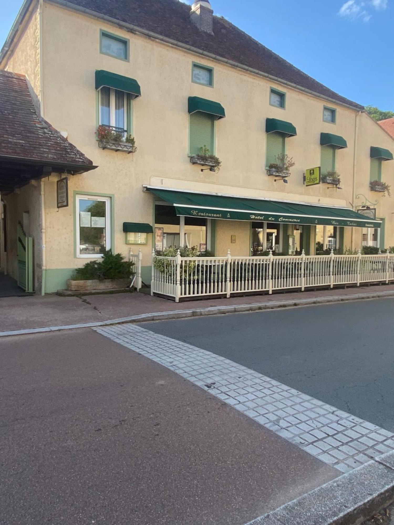 Hotel Du Commerce Joncy Exteriér fotografie